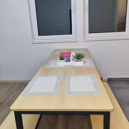 Monteurwohnung - L8 Street *